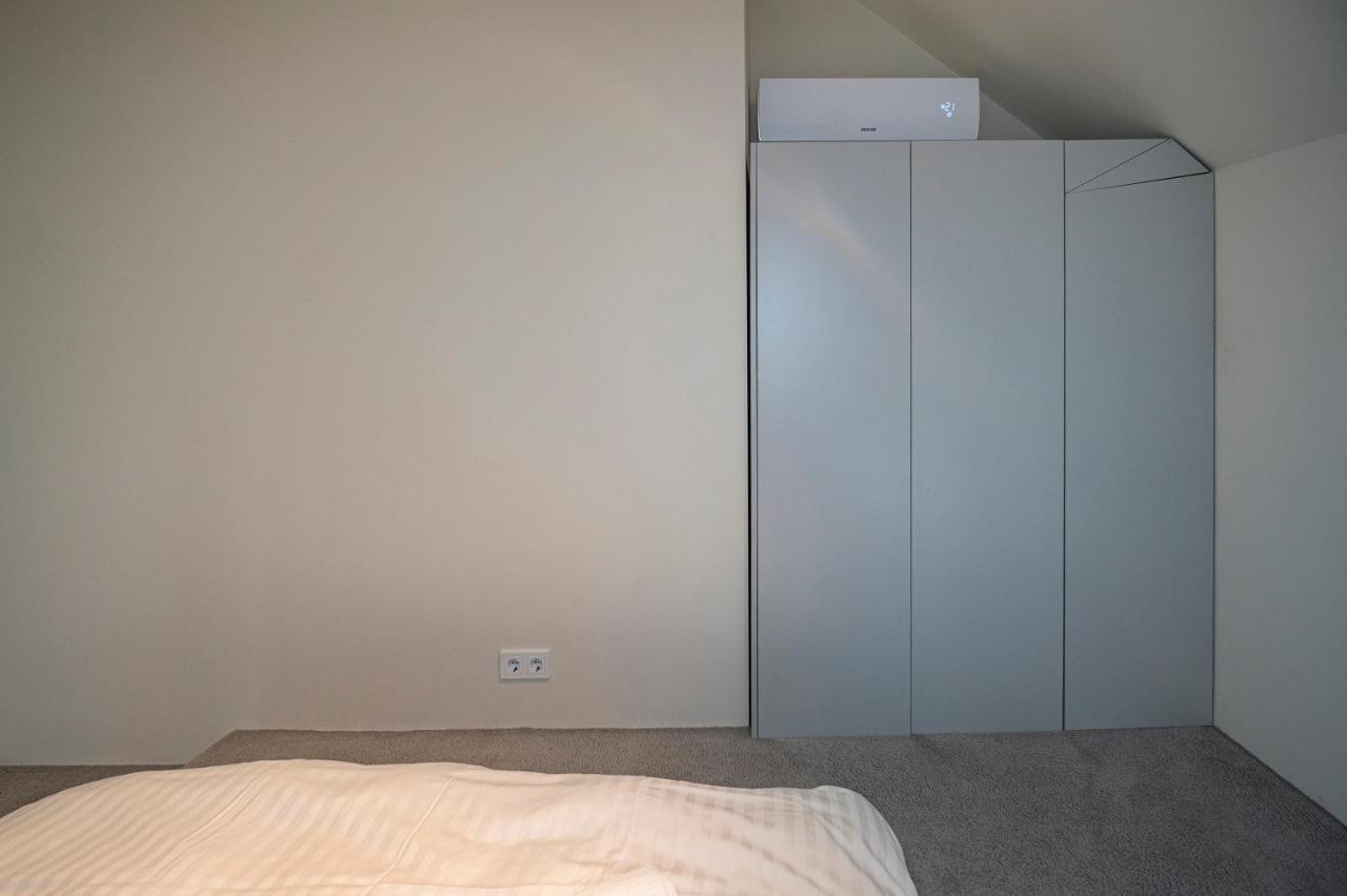 Loft 1 Bd Old Town Apartment By Hostlovers Kaunas Dış mekan fotoğraf